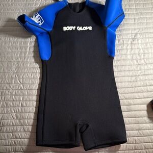 Body Glove Black and Blue shorts wet suit scuba/surf child size C-4